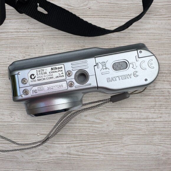 Nikon Coolpix L4 Compact Digital Camera *NOT WORKING* Original Box Case Cables++ - Picture 7 of 8